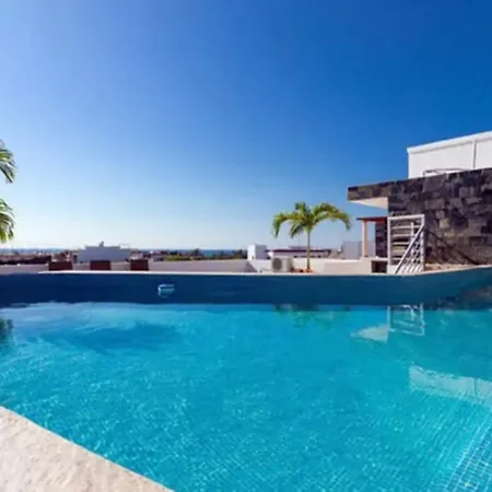 Coral Suites Ocean View Rooftop